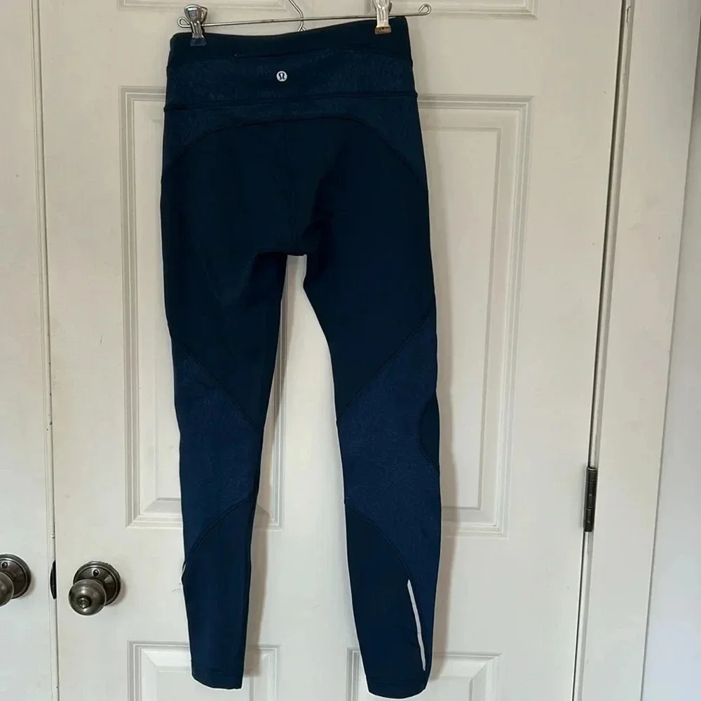 Lululemon cold pacer high-rise tight leggings size 4 blue nocturnal shift & boss